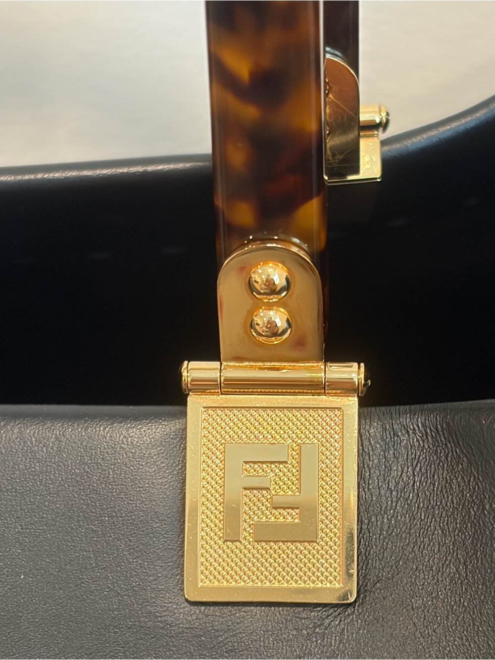 Medium Fendi Sunshine Tote with Tortoiseshell Handles Black Leather - Picture 12 of 14